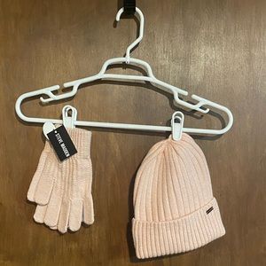 Steve Madden Hat and Glove Set